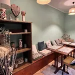 Отель Le Square